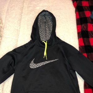 Therma fit Nike sweatshirt